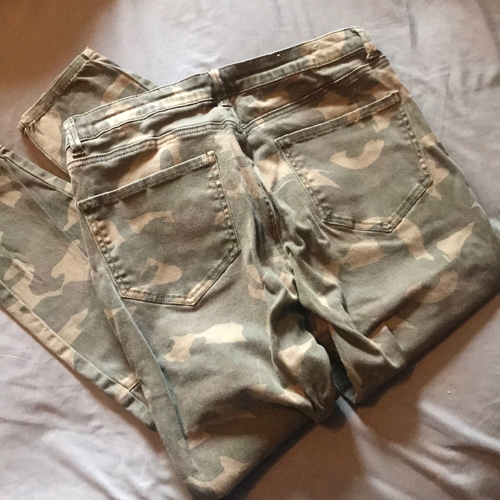 Altar’d State camo jeans - Picture 3 of 3